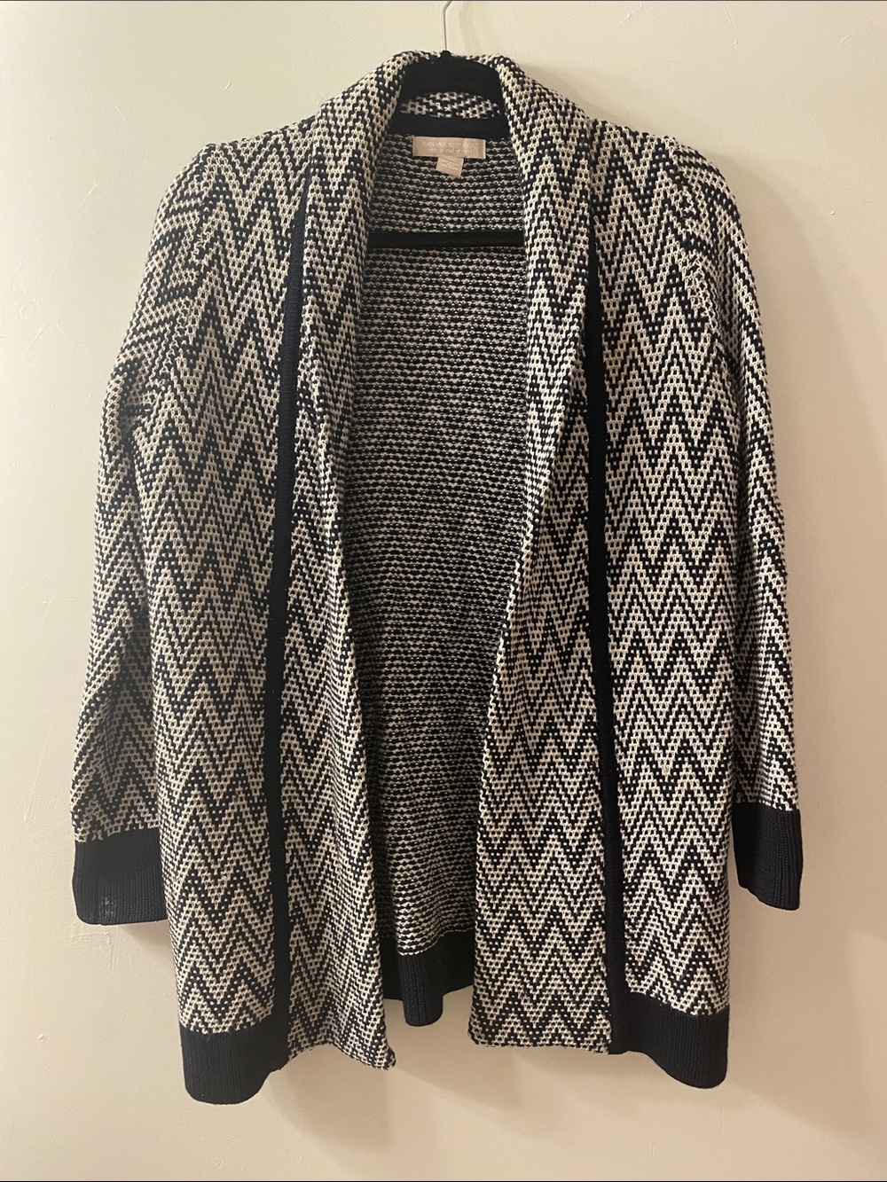 Banana Republic Black & Cream Chevron Open Cardigan